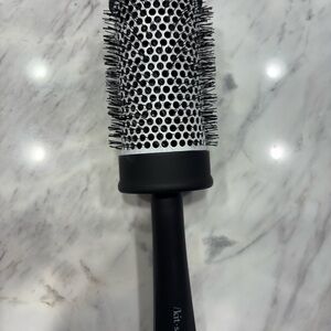 Kitsch Black and Silver Round Hair Brush
